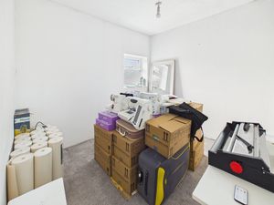 Bedroom- click for photo gallery